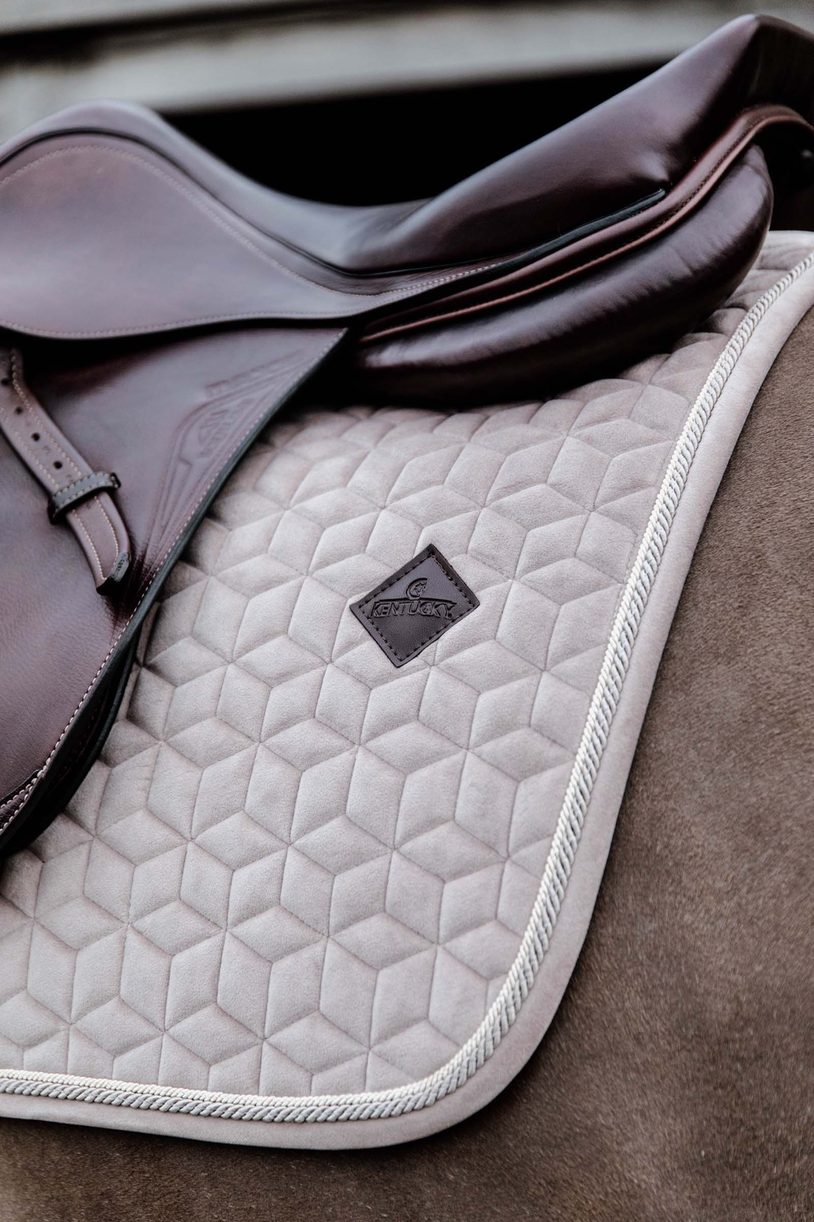 Kentucky Horsewear Velvet Basic Springschabracke