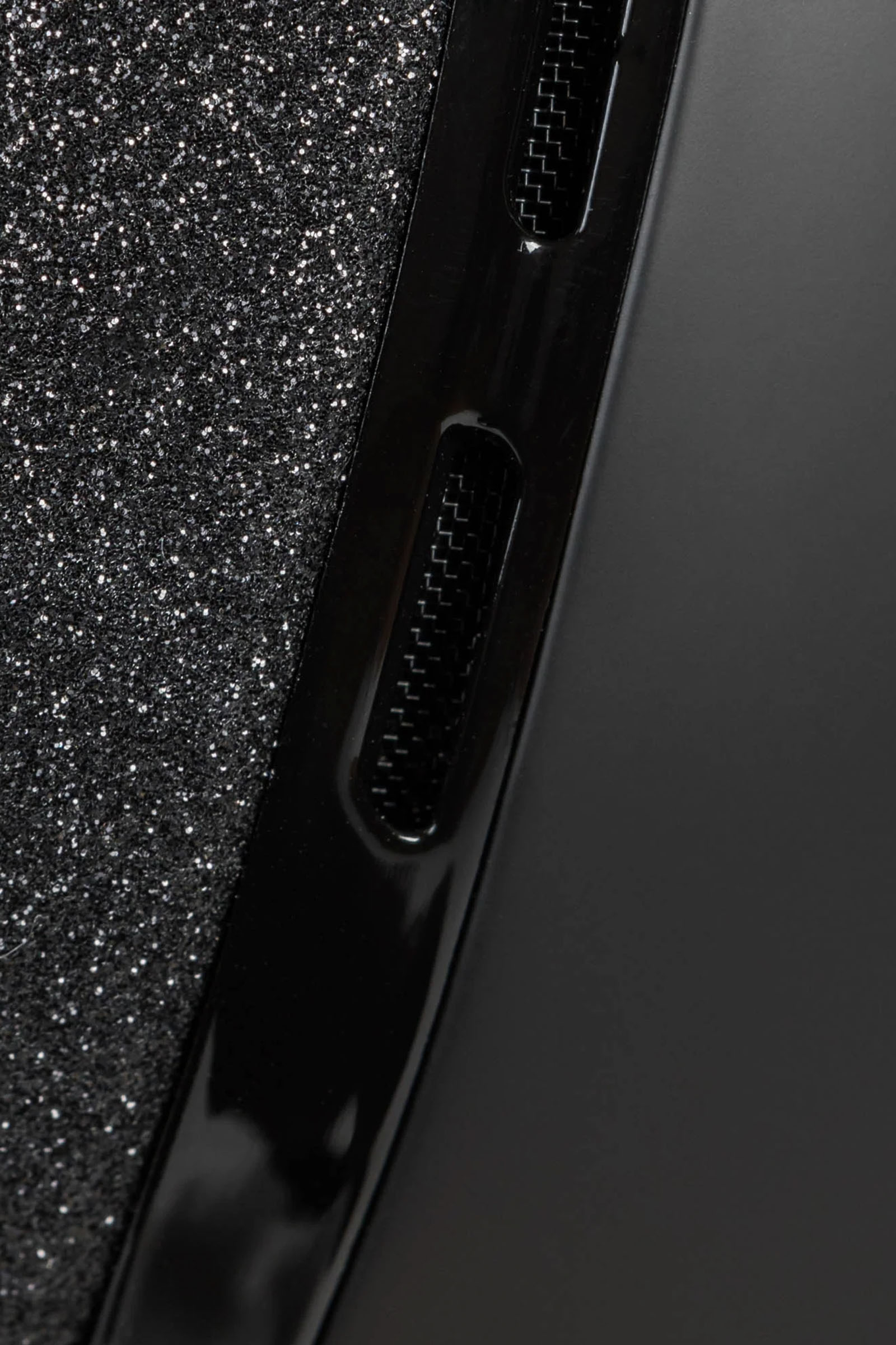 Back on Track Caracas Reithelm mit glatter Oberseite