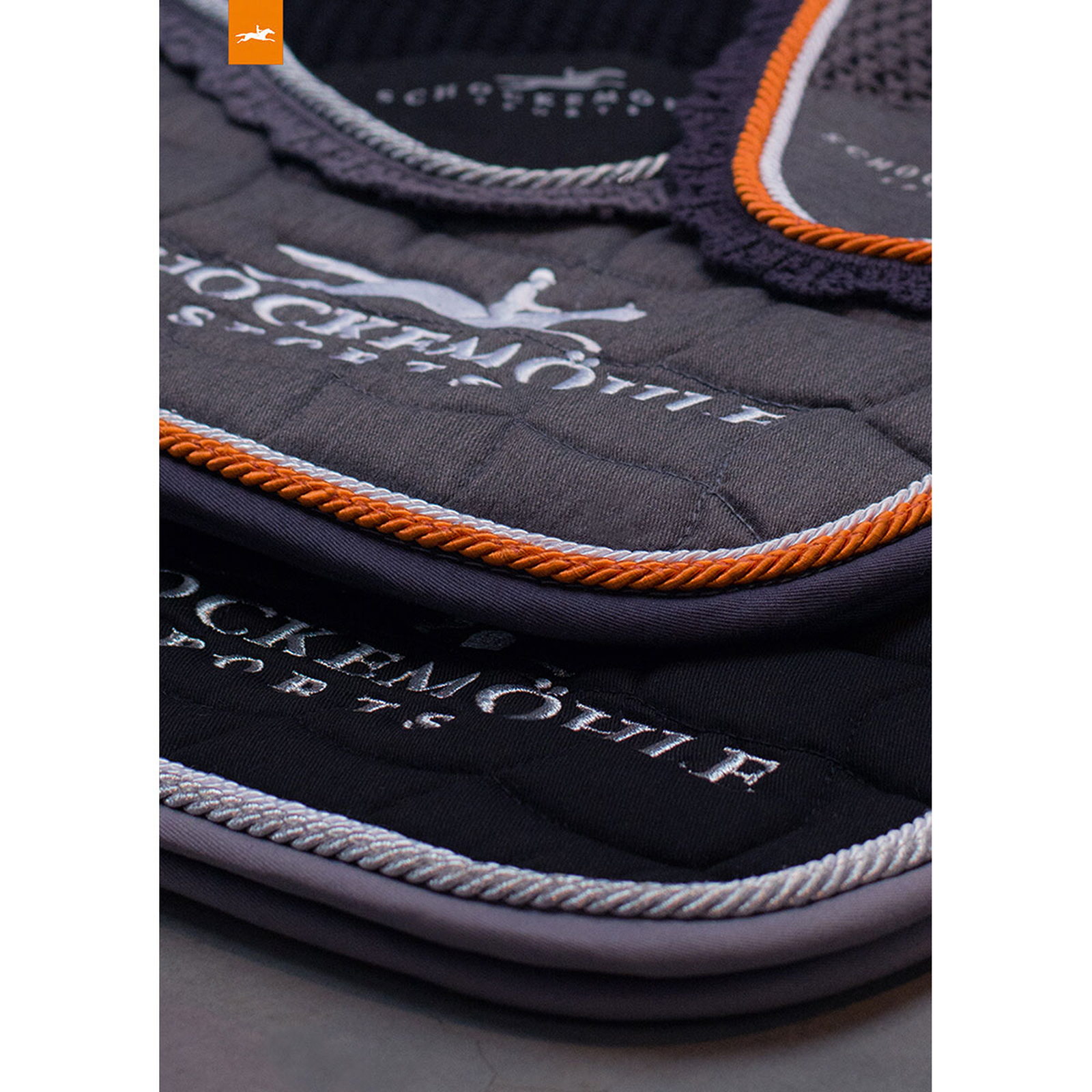 Schockemöhle Sports Dynamite DL, Dressurschabracke mit Logo