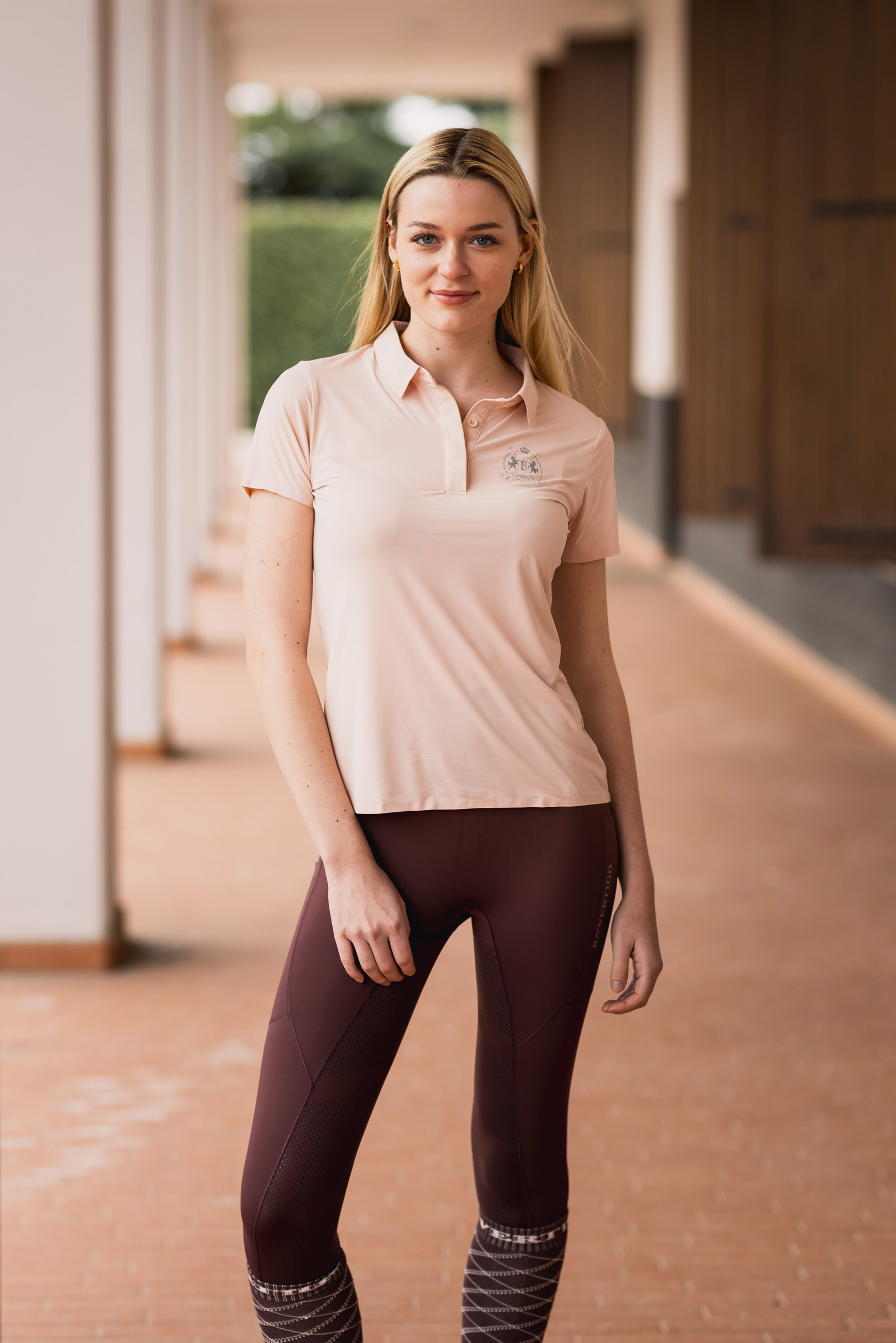 B Vertigo Daphne Nahtloses Poloshirt für Frauen
