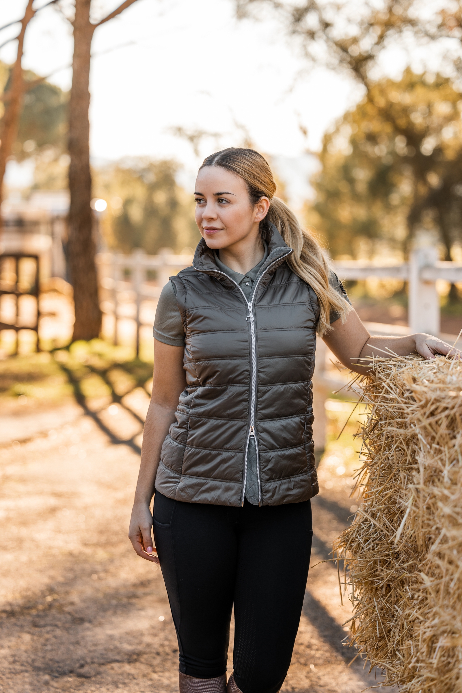 Horze Natalie Damen Reitjacke mit abnehmbaren &Auml;rmeln