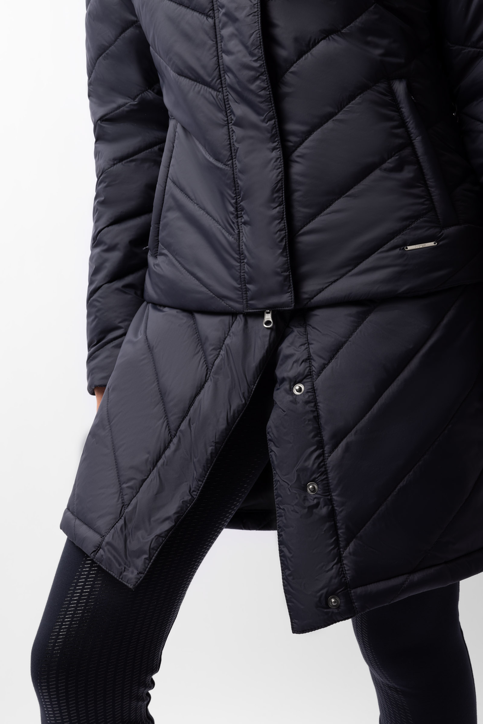 Horze Aurora Gefütterte Damen Parka Reitjacke mit abnehmbarem Rock