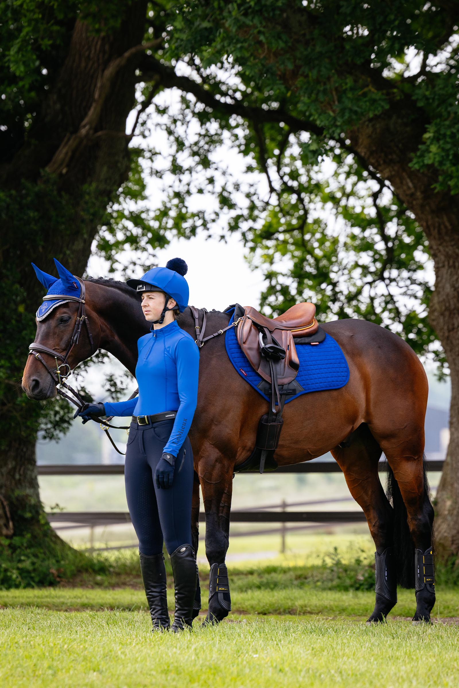 LeMieux Suede Close Contact Springschabracke
