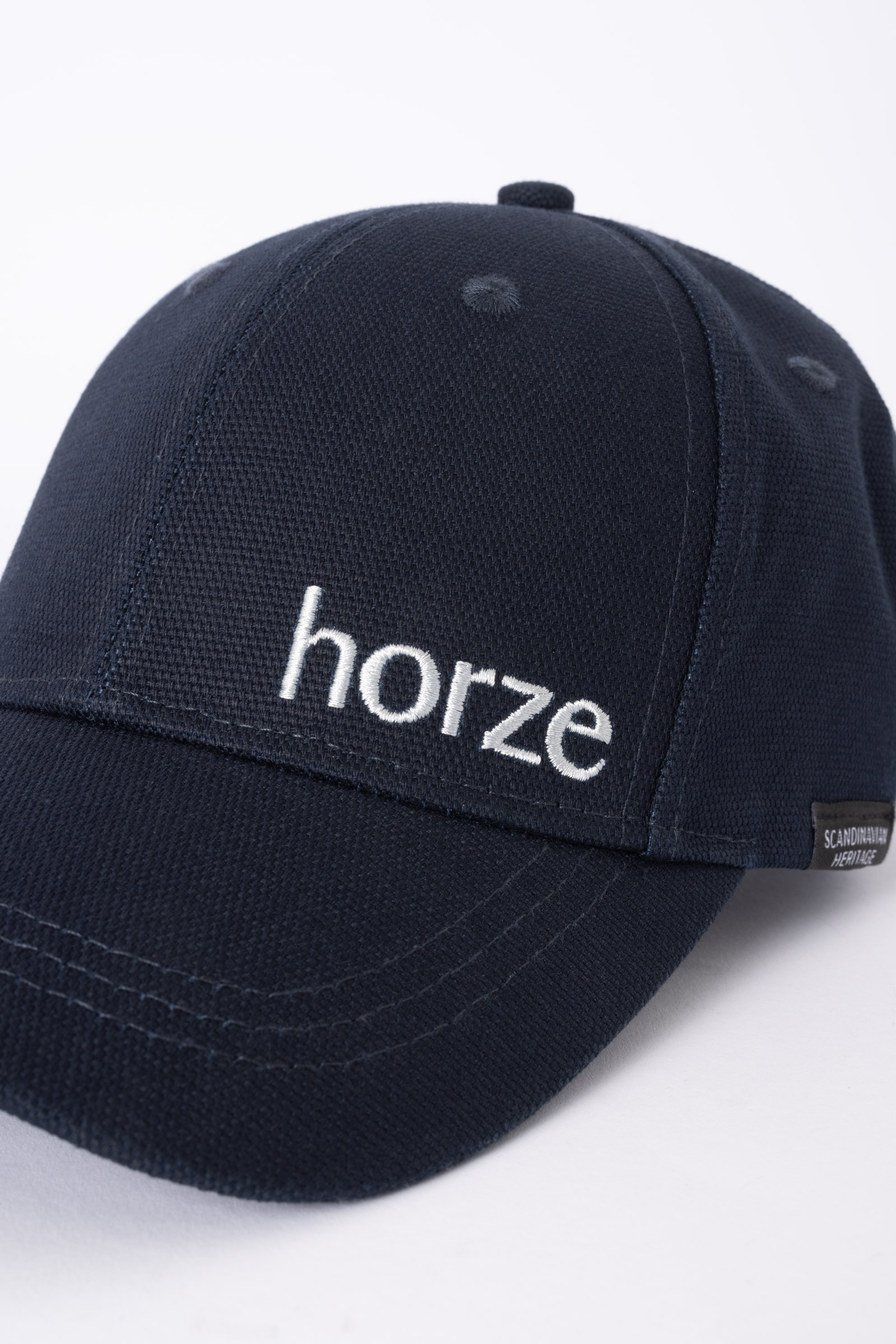 Horze Cap mit Flagge und Logo