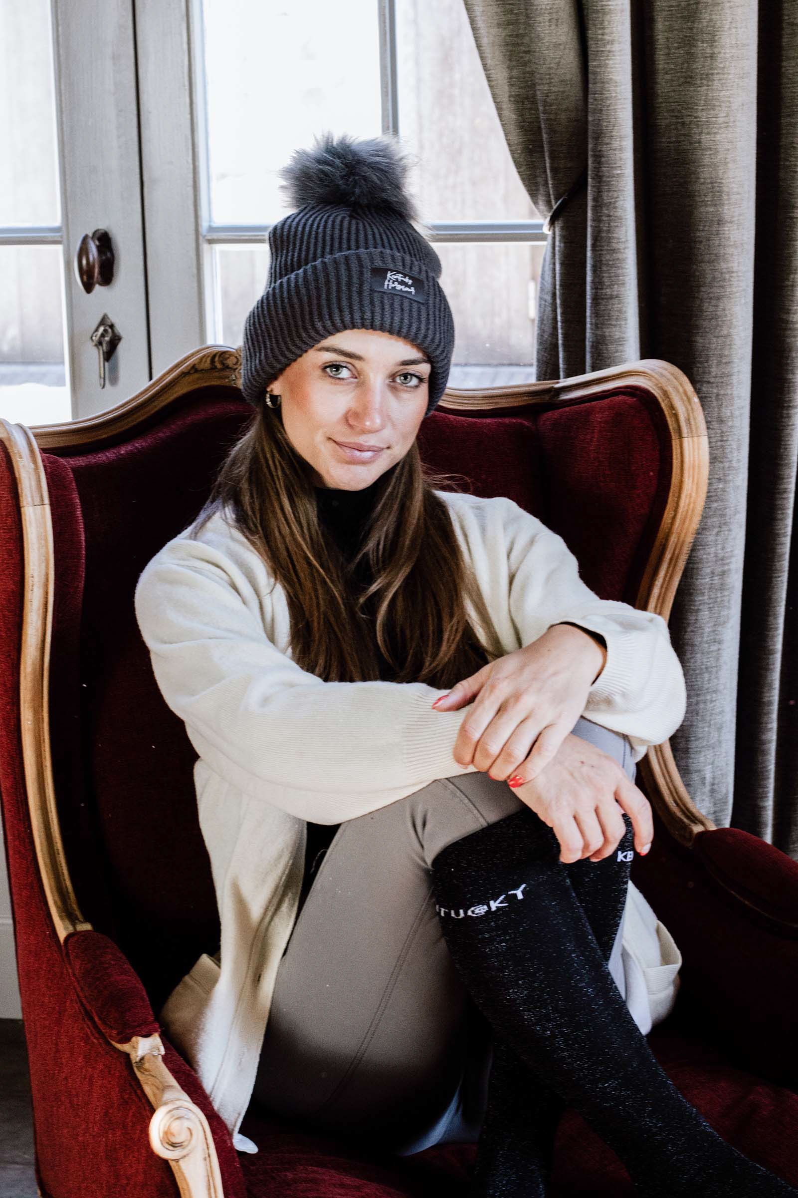 Grey Kentucky Horsewear Bommelmütze