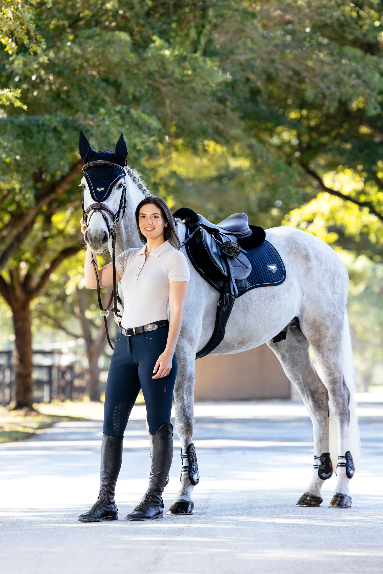 LeMieux Puissance Close Contact Springschabracke aus Wildlederimitat