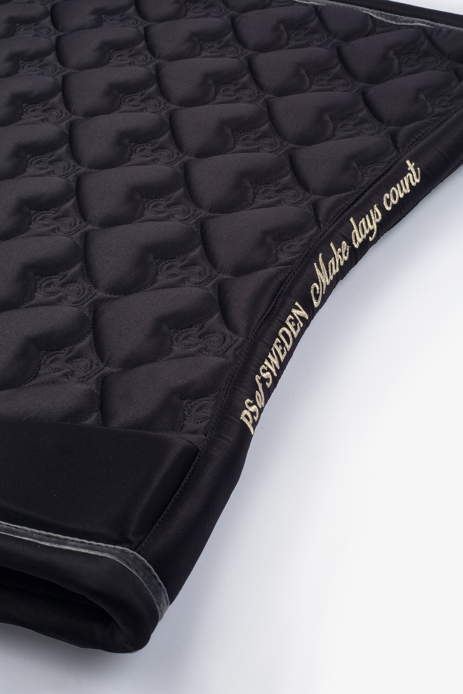 PS of Sweden Herz Dressurschabracke