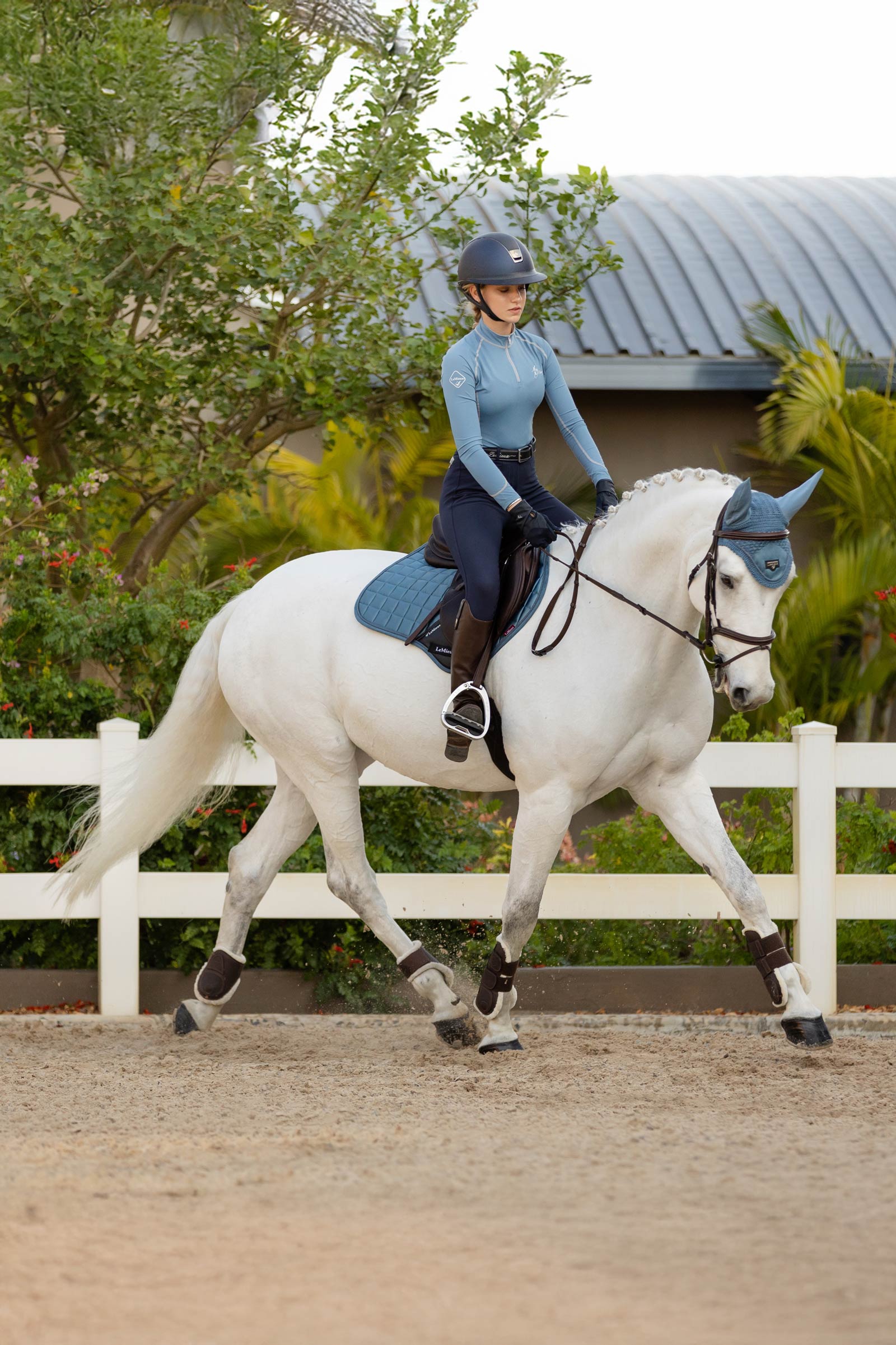 LeMieux Close Contac Loire Klassische Quadratische Schabracke