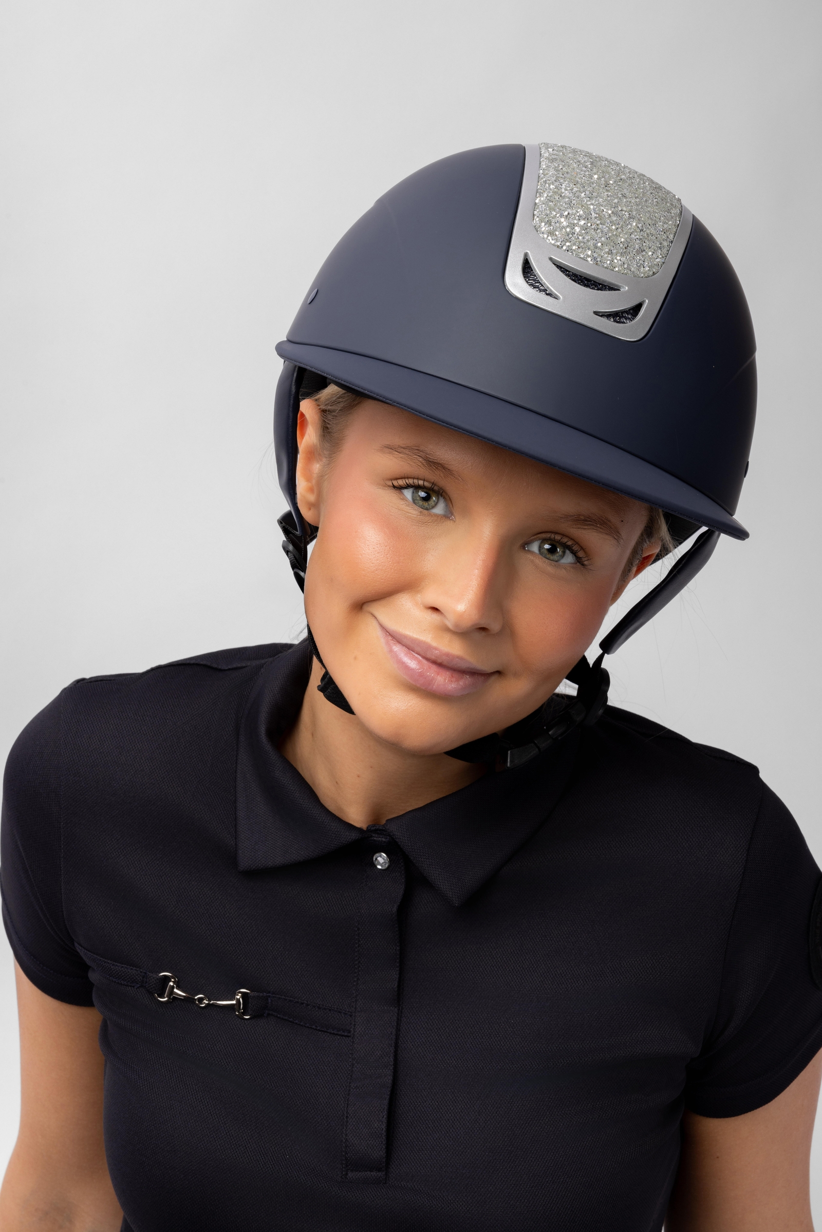 Horze Arix II Reihelm mit Kristallverzierung