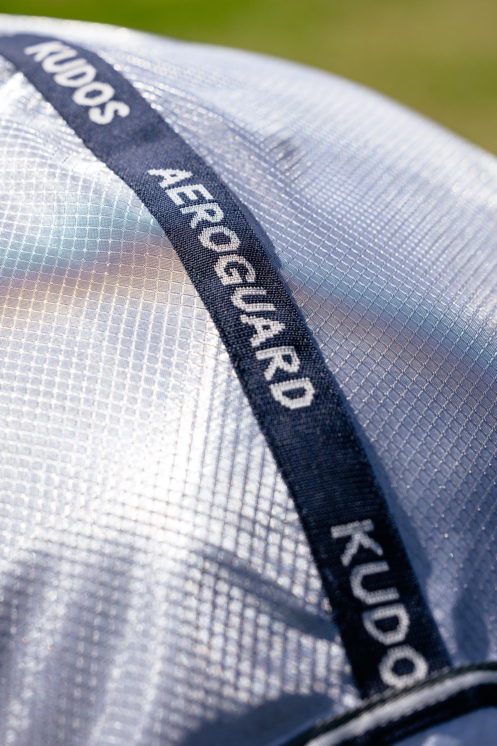 LeMieux Kudos AeroGuard Fliegendecke mit abnehmbarem Halsteil