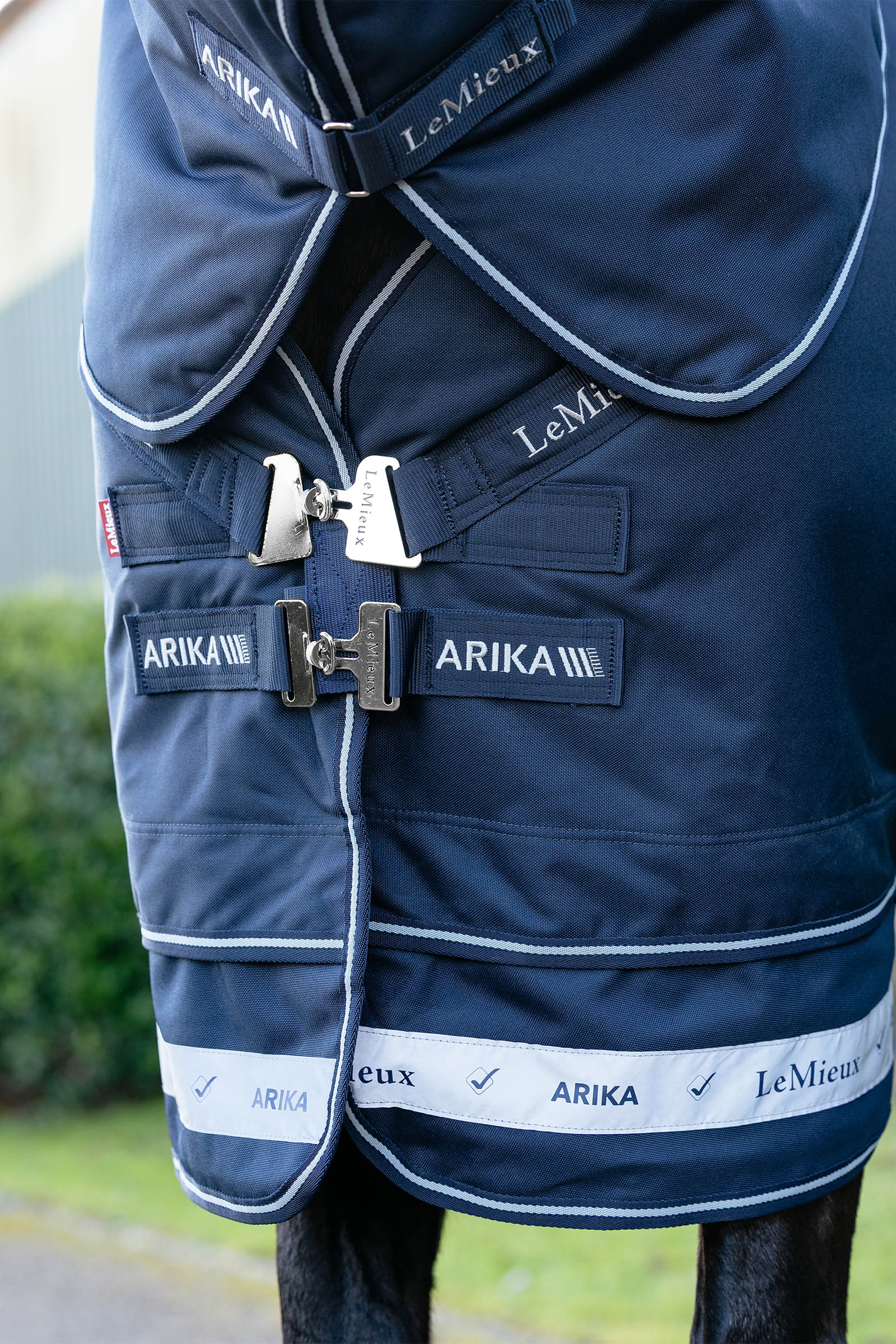 LeMieux Arika Storm-Tek Outdoordecke mit abnehmbarem Halsteil, 100 g